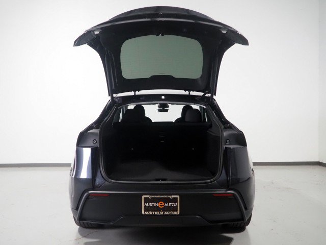 Used 2026 Tesla Model Y Long Range RWD image 48