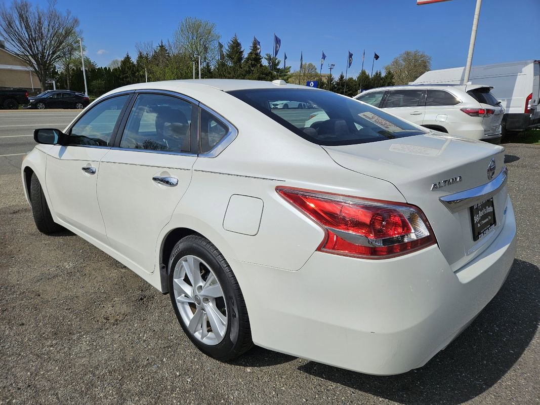 Used 2013 Nissan Altima 2.5 SV FWD image 3