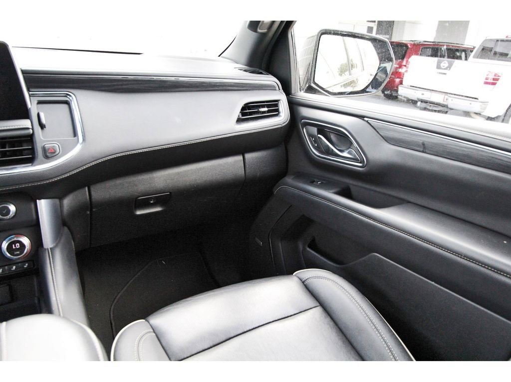 Used 2024 GMC Yukon SLT image 10