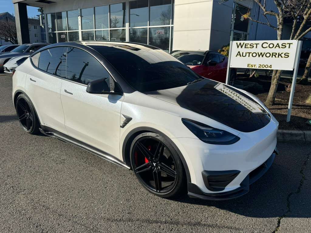 Used 2021 Tesla Model Y Performance image 21