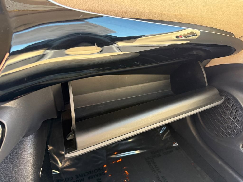 Used 2017 Toyota Prius Three image 23