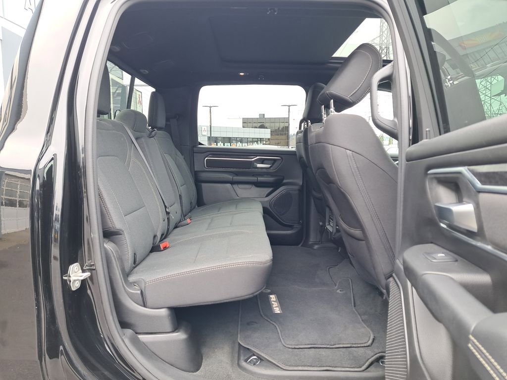Used 2024 RAM 1500 Big Horn image 15