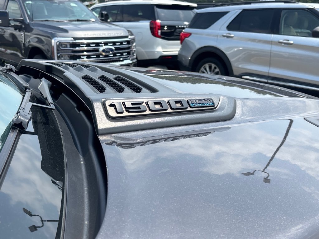 Used 2022 RAM 1500 Limited AWD/4WD image 12