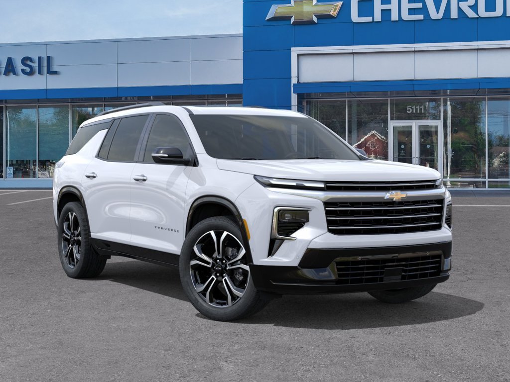 New 2027 Chevrolet Traverse High Country w/ LPO, Floor Liner Package AWD/4WD image 7