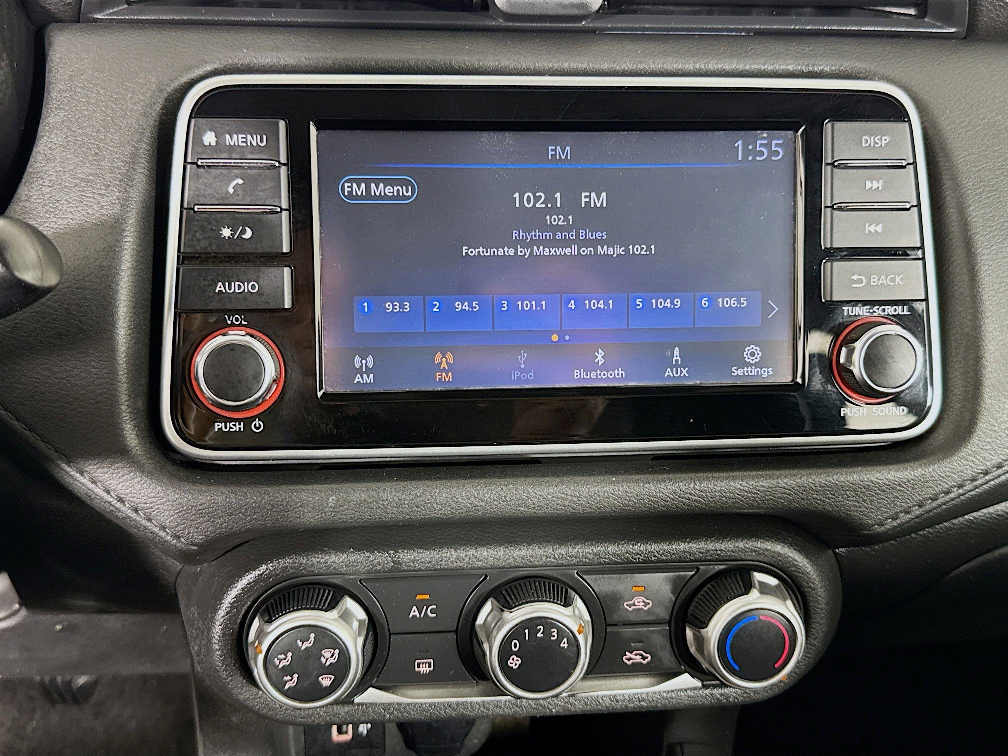 Used 2020 Nissan Versa S FWD image 17