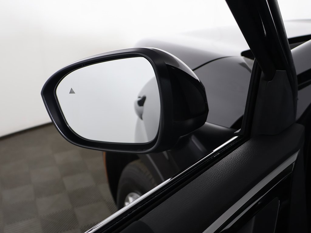 New 2026 Mitsubishi Outlander ES image 32