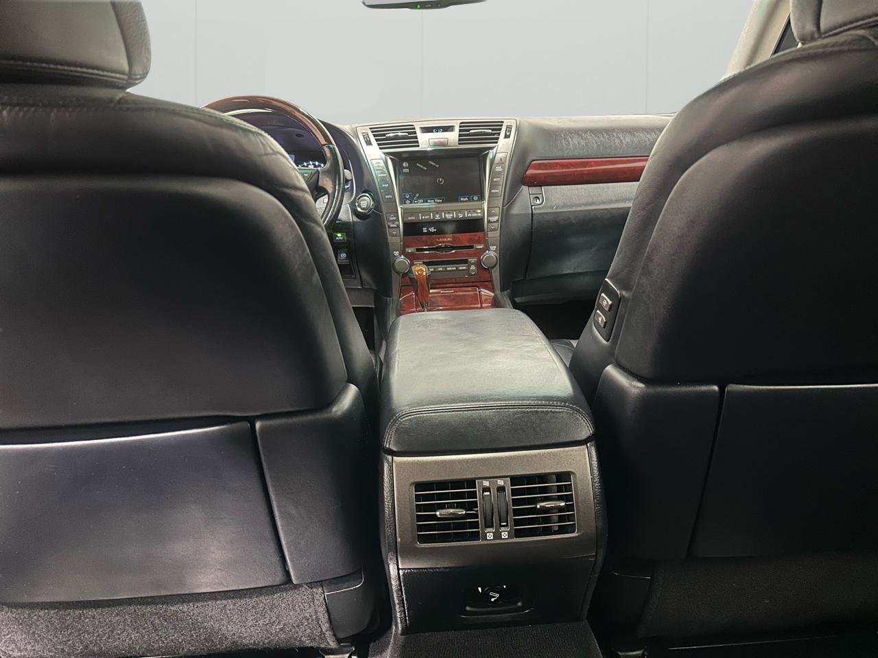 Used 2009 Lexus LS 460 AWD image 32