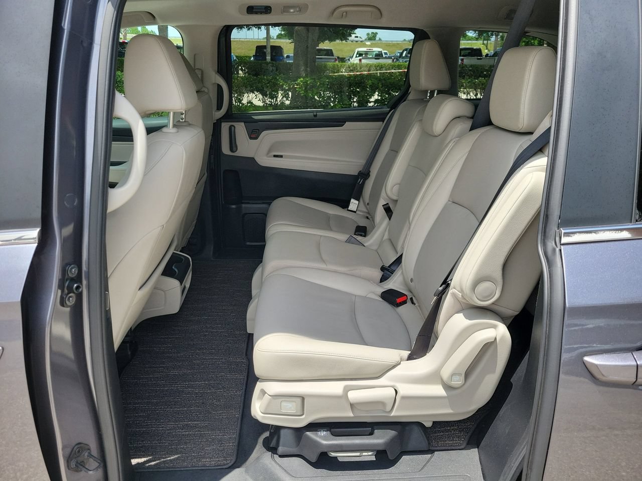 Used 2025 Honda Odyssey EX-L image 10