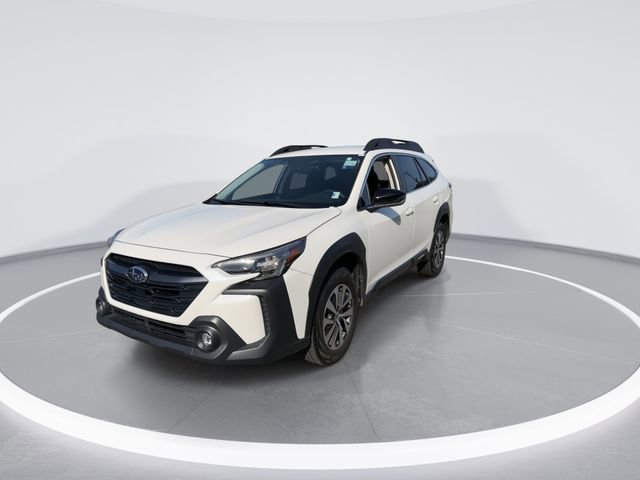 Used 2025 Subaru Outback Premium w/ Popular Package #1 image 4