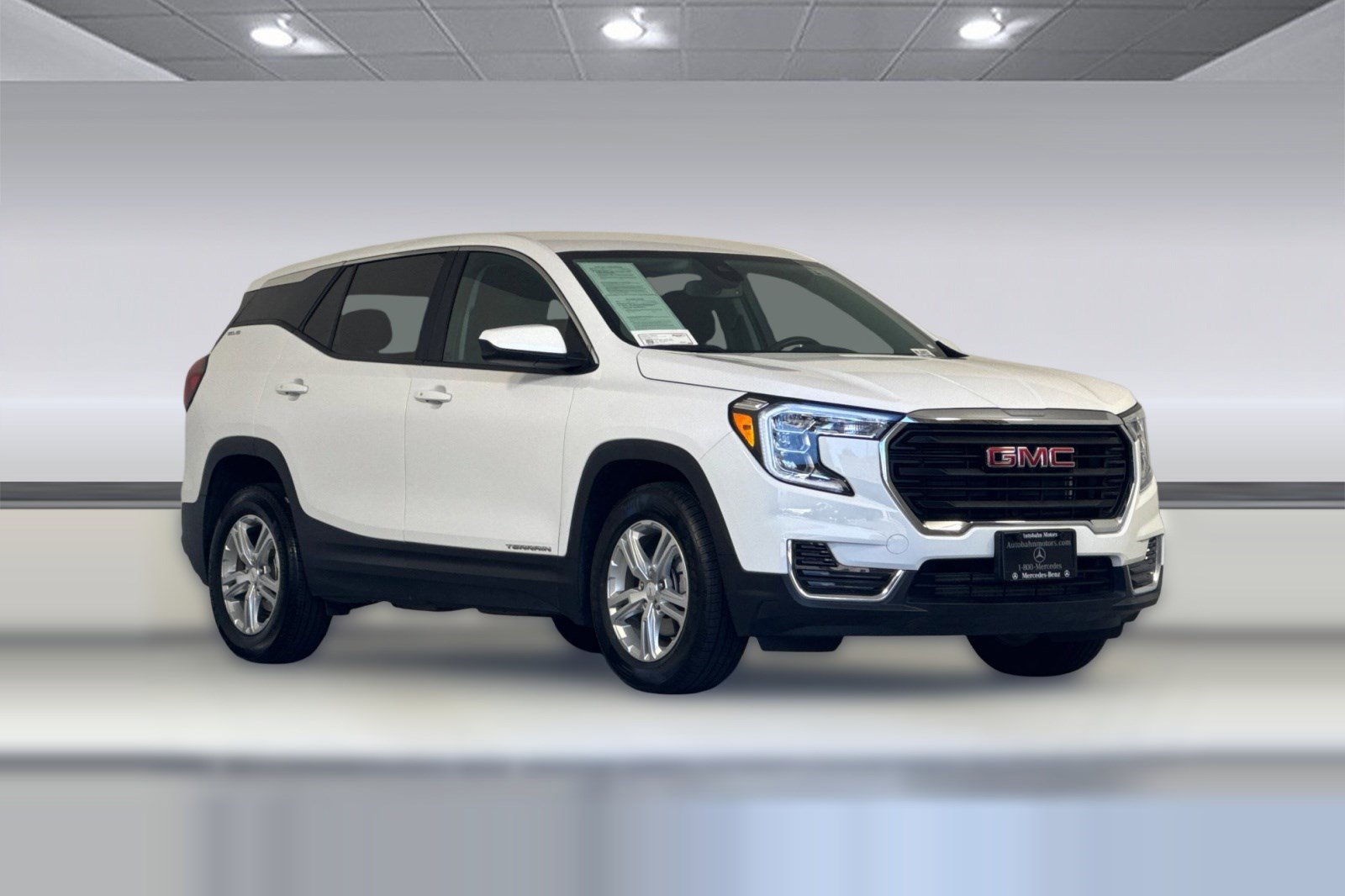 Used 2024 GMC Terrain SLE FWD image 6