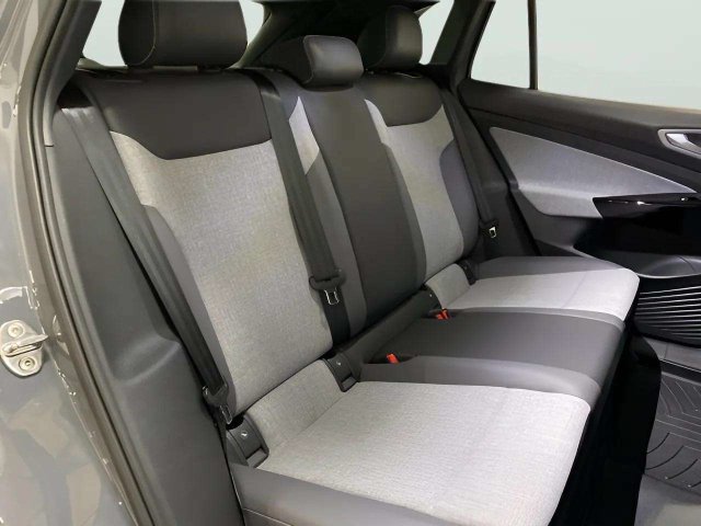 Used 2025 Volkswagen ID.4 Pro RWD image 43