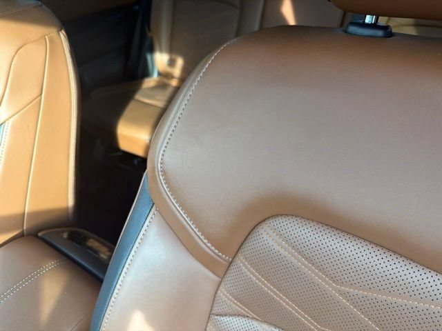 Used 2025 Nissan Pathfinder Platinum w/ Cargo Package AWD/4WD image 16