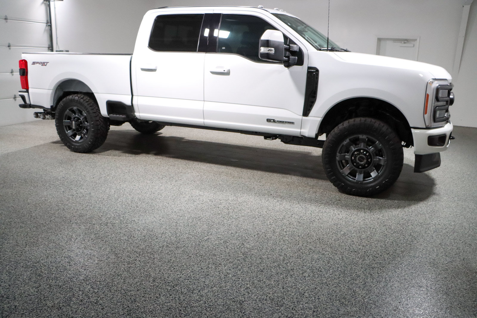 Used 2023 Ford F250 Lariat w/ Sport Appearance Package AWD/4WD image 7