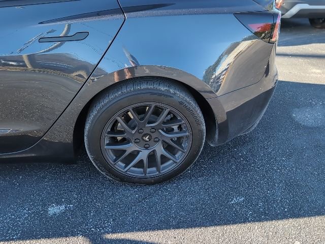 Used 2025 Tesla Model 3 Long Range image 7