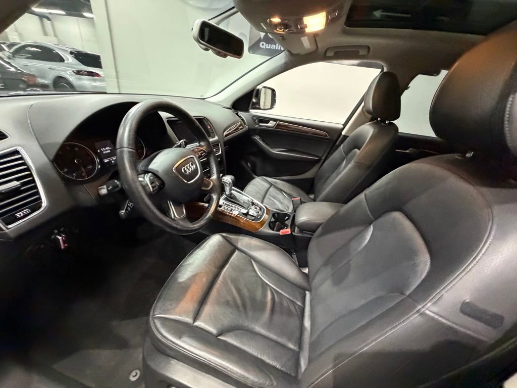 Used 2015 Audi Q5 2.0T Premium Plus w/ Technology Package image 18