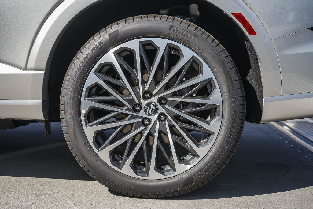New 2026 Hyundai Palisade Calligraphy AWD/4WD image 8