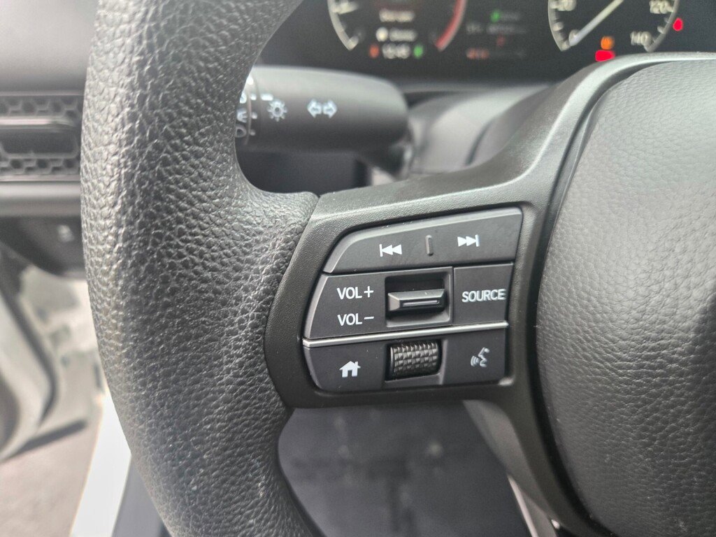 Certified 2025 Honda HR-V LX image 24