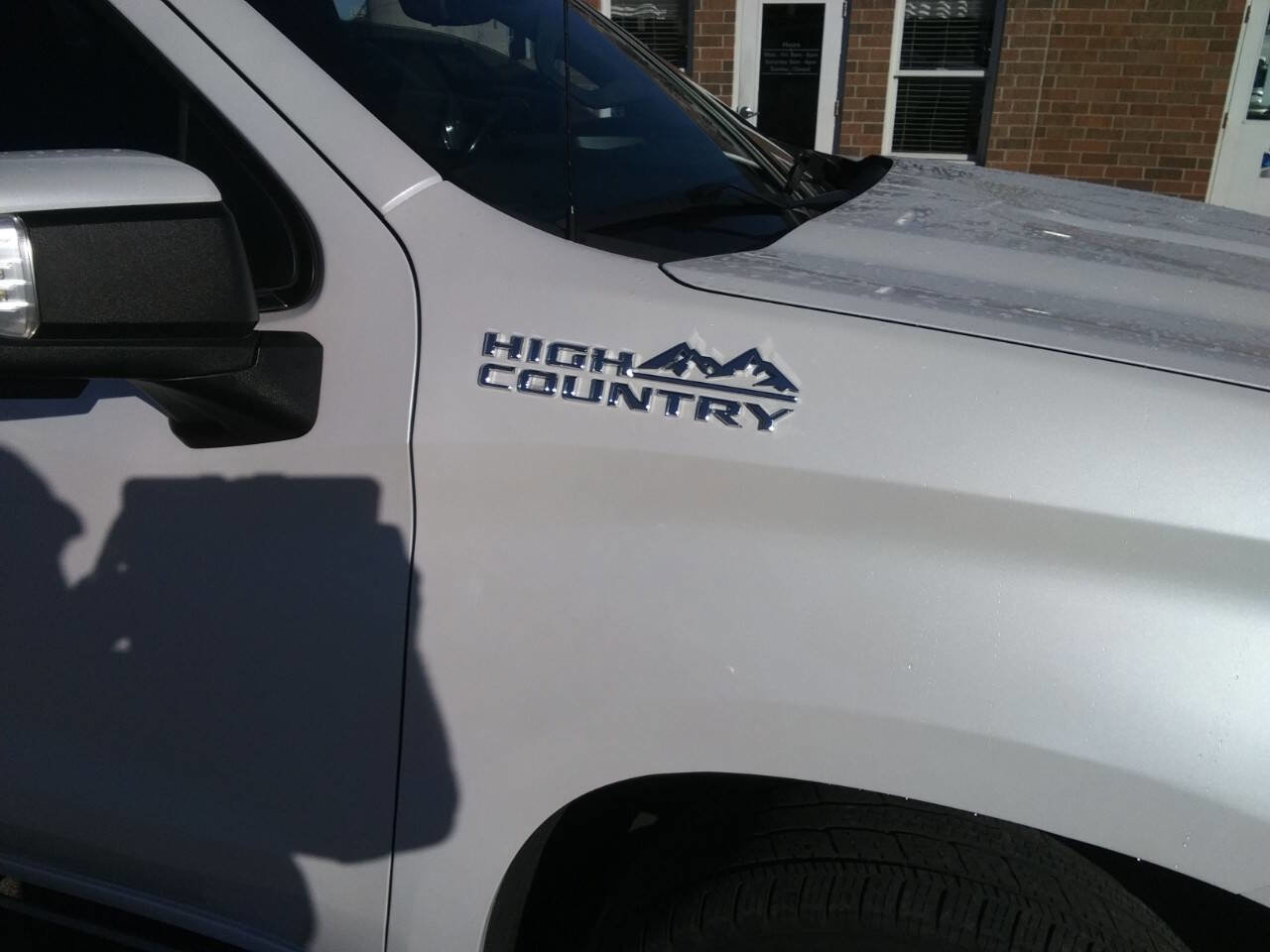 Used 2020 Chevrolet Silverado 1500 High Country w/ Technology Package image 4