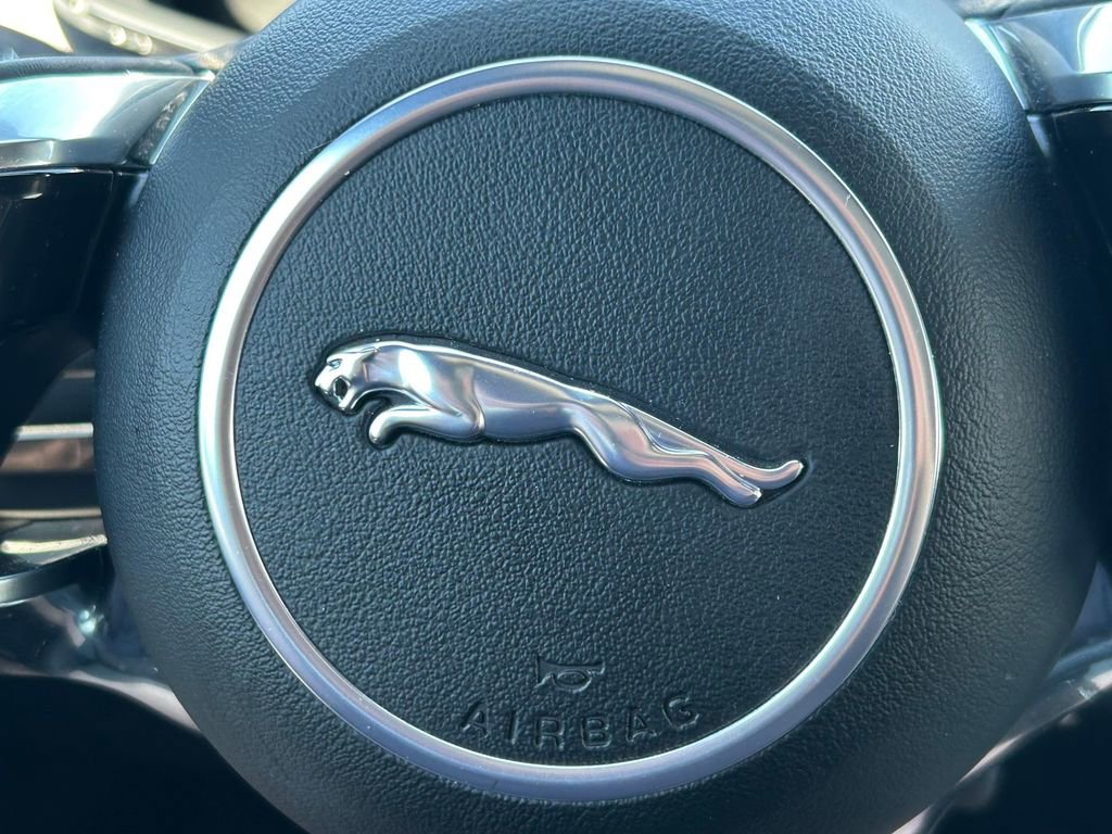 Used 2024 Jaguar F-PACE R-Dynamic S image 41