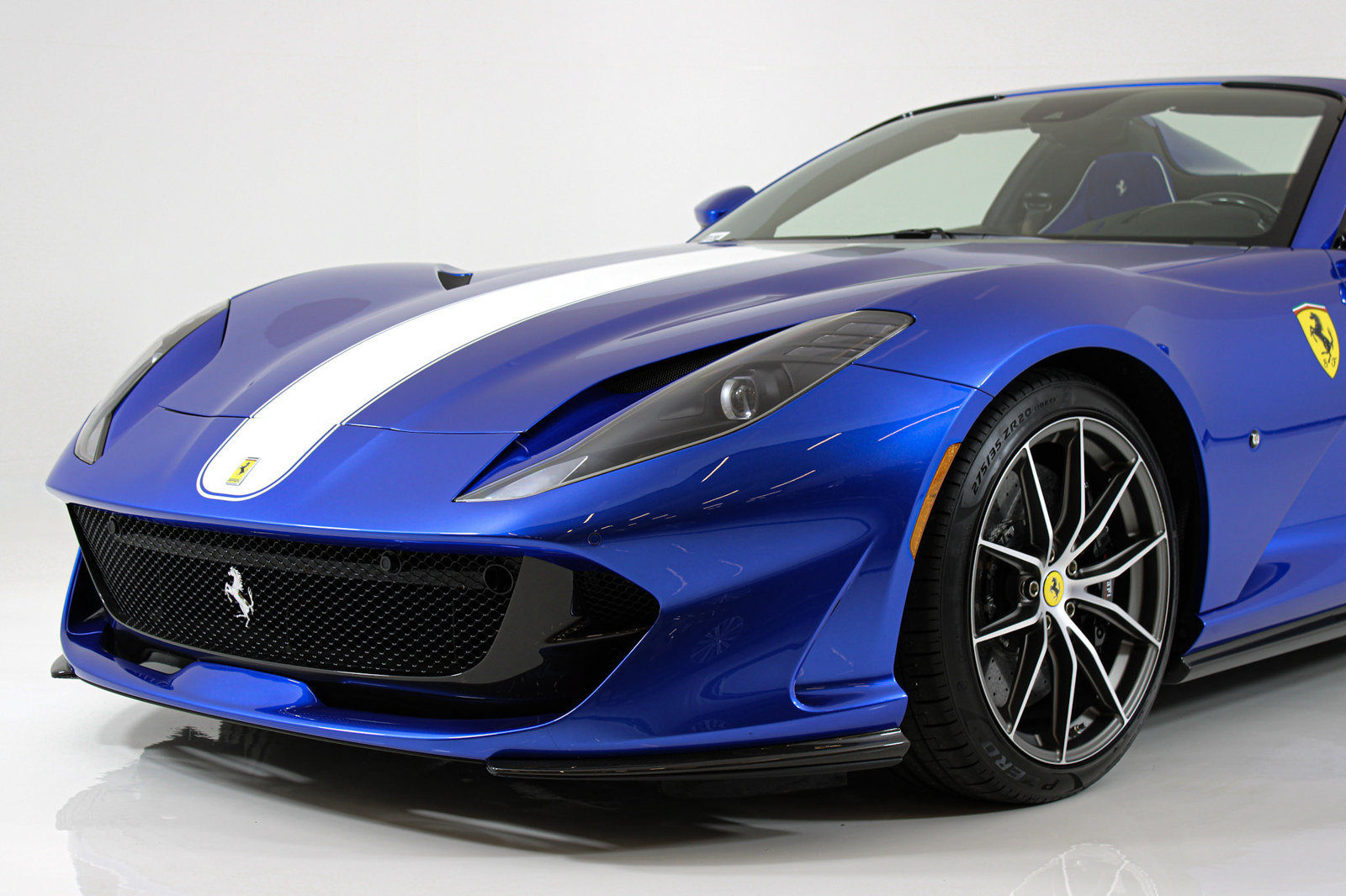 Certified 2022 Ferrari 812 GTS RWD image 31