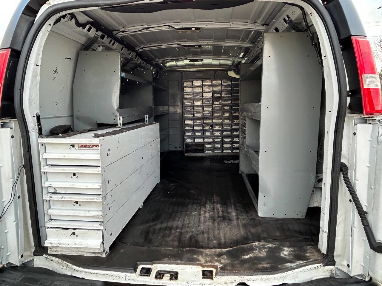 Used 2016 GMC Savana 3500 image 37