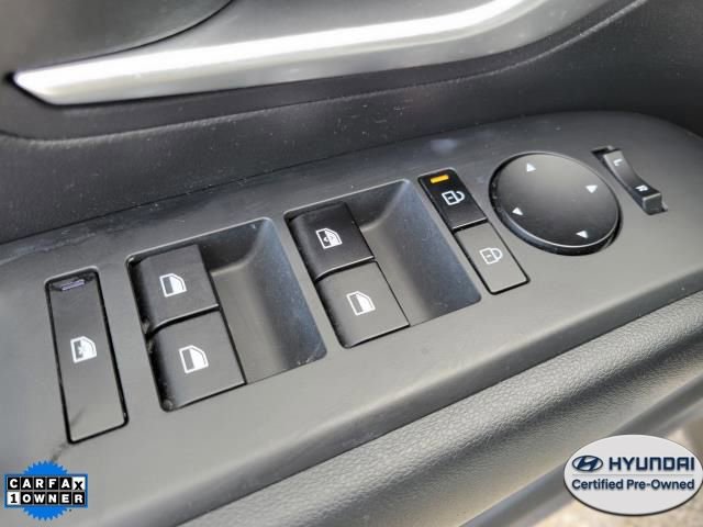 Used 2025 Hyundai Tucson SE AWD/4WD image 16