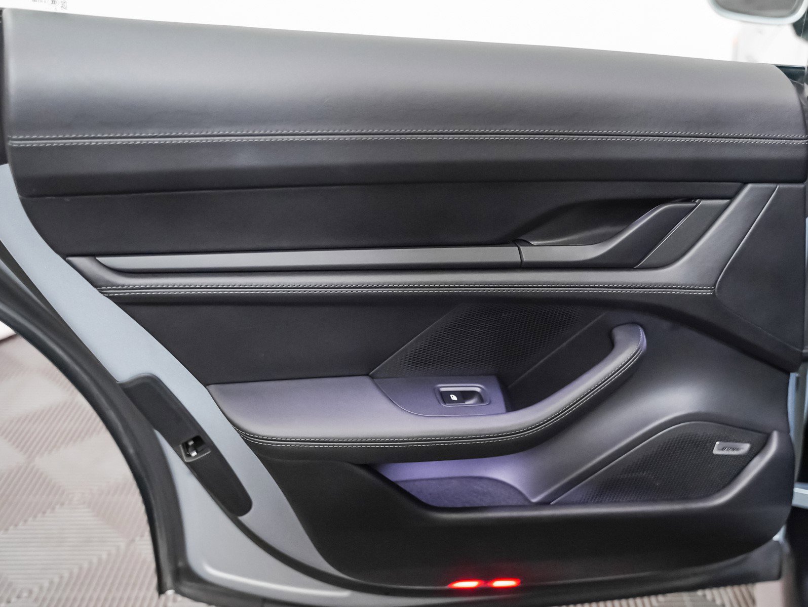 Certified 2023 Porsche Taycan image 24