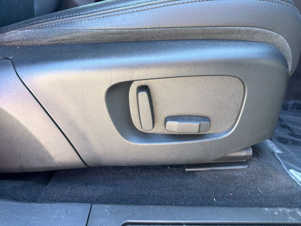 Used 2020 Land Rover Range Rover Evoque S AWD/4WD image 32