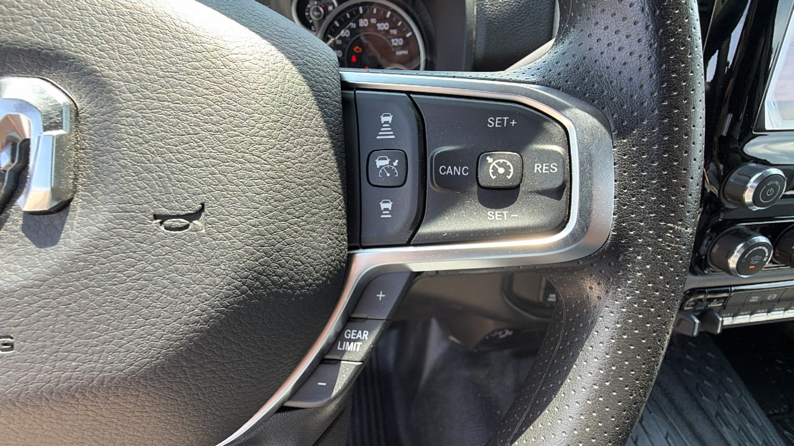 New 2026 RAM 4500 Tradesman AWD/4WD image 24