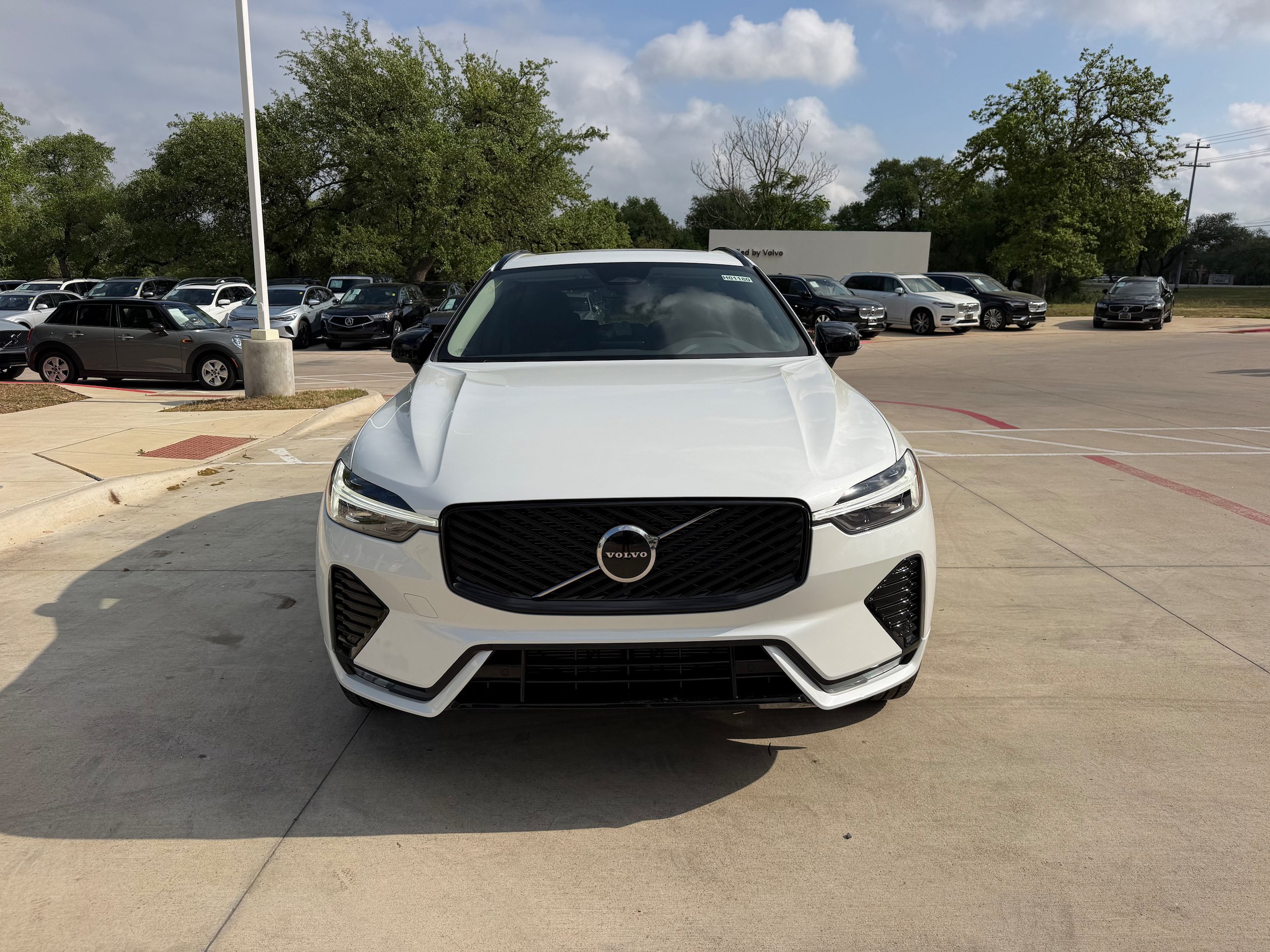 New 2026 Volvo XC60 B5 Core AWD/4WD image 6