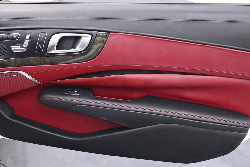 Used 2018 Mercedes-Benz SL 550 image 17