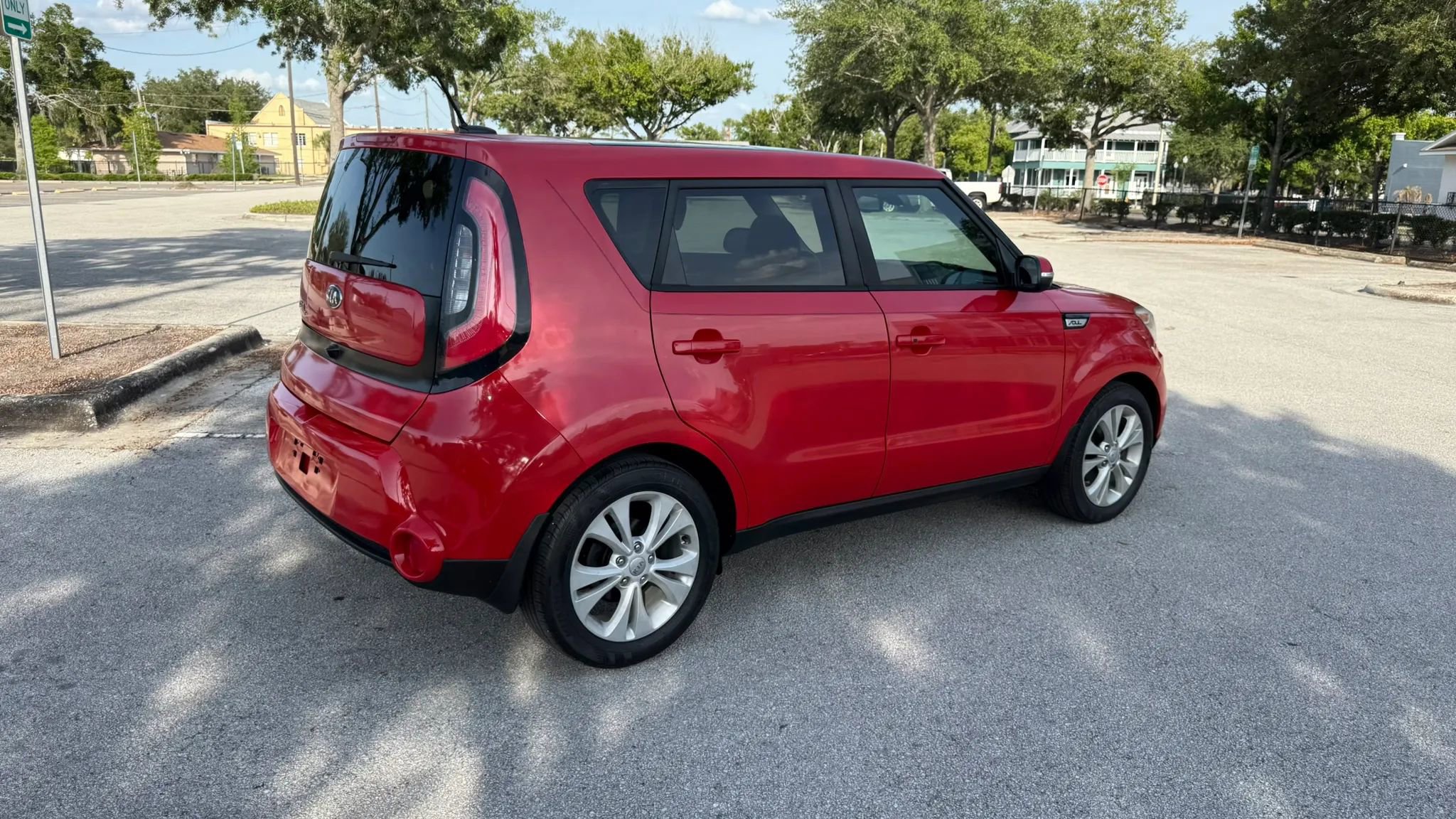 Used 2016 Kia Soul ! w/ Premium Package FWD image 6