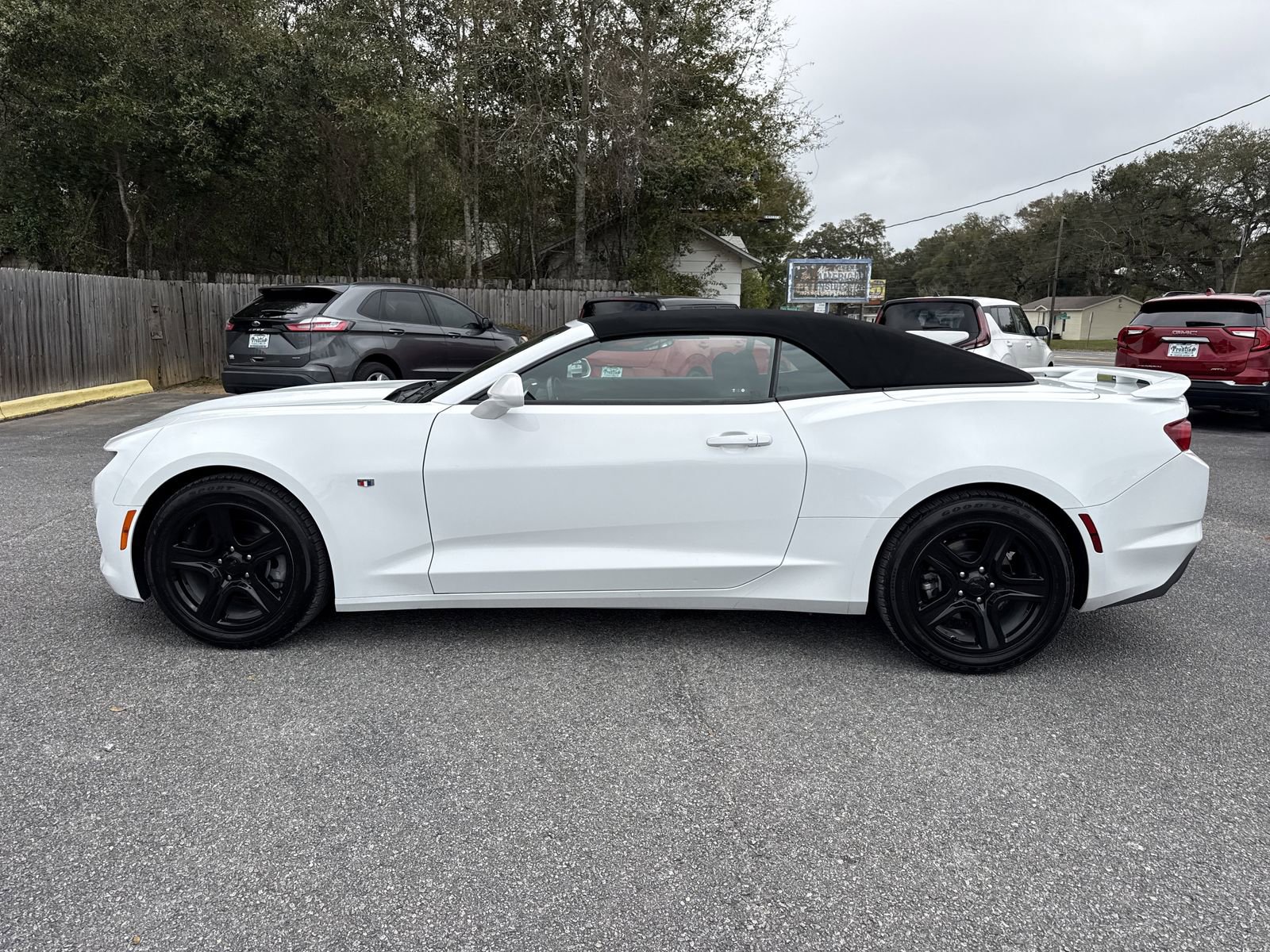 Used 2023 Chevrolet Camaro LT image 5