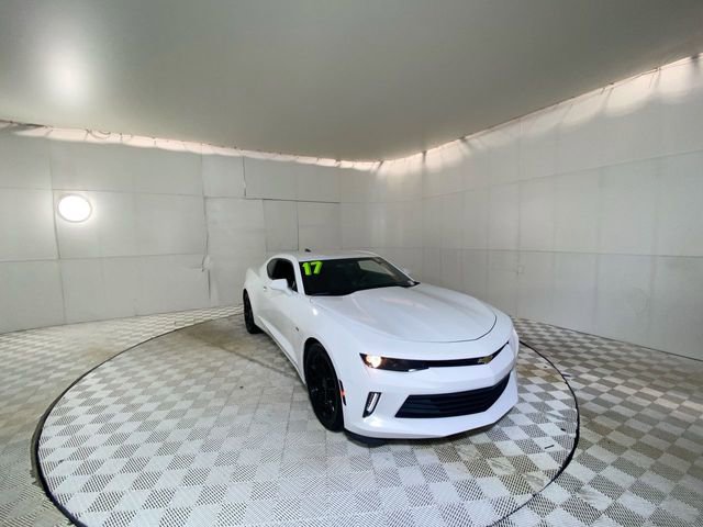 Used 2017 Chevrolet Camaro LT image 1