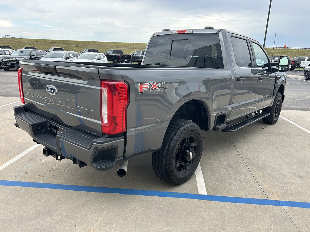 Used 2026 Ford F250 XL w/ STX Appearance Package AWD/4WD image 5