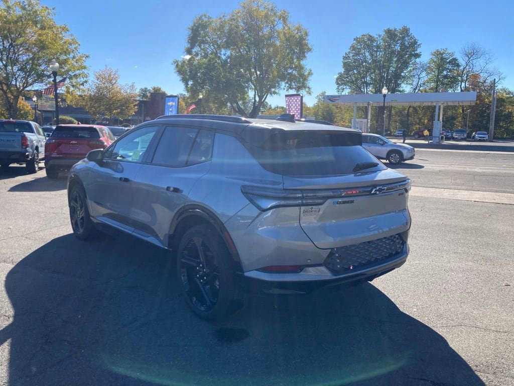 New 2026 Chevrolet Equinox EV RS FWD image 5