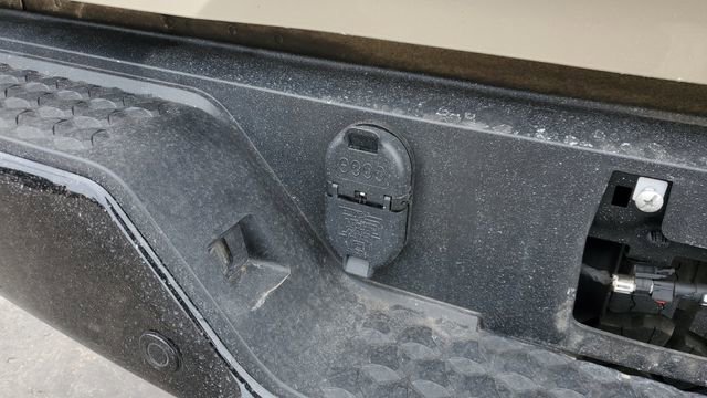 Used 2024 Chevrolet Colorado ZR2 w/ ZR2 Convenience Package III AWD/4WD image 30