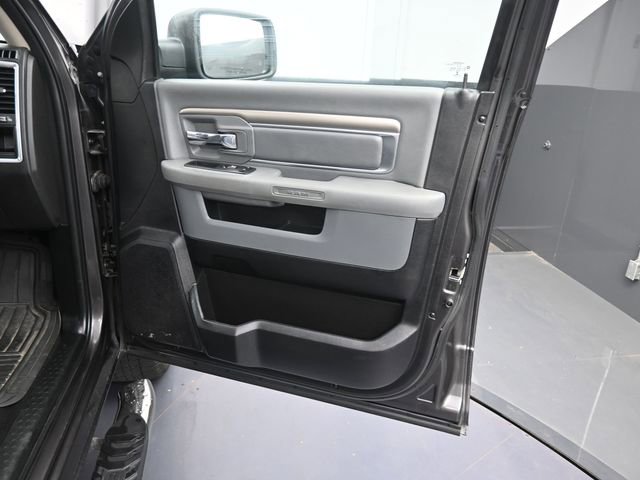 Used 2018 RAM 1500 Big Horn image 32