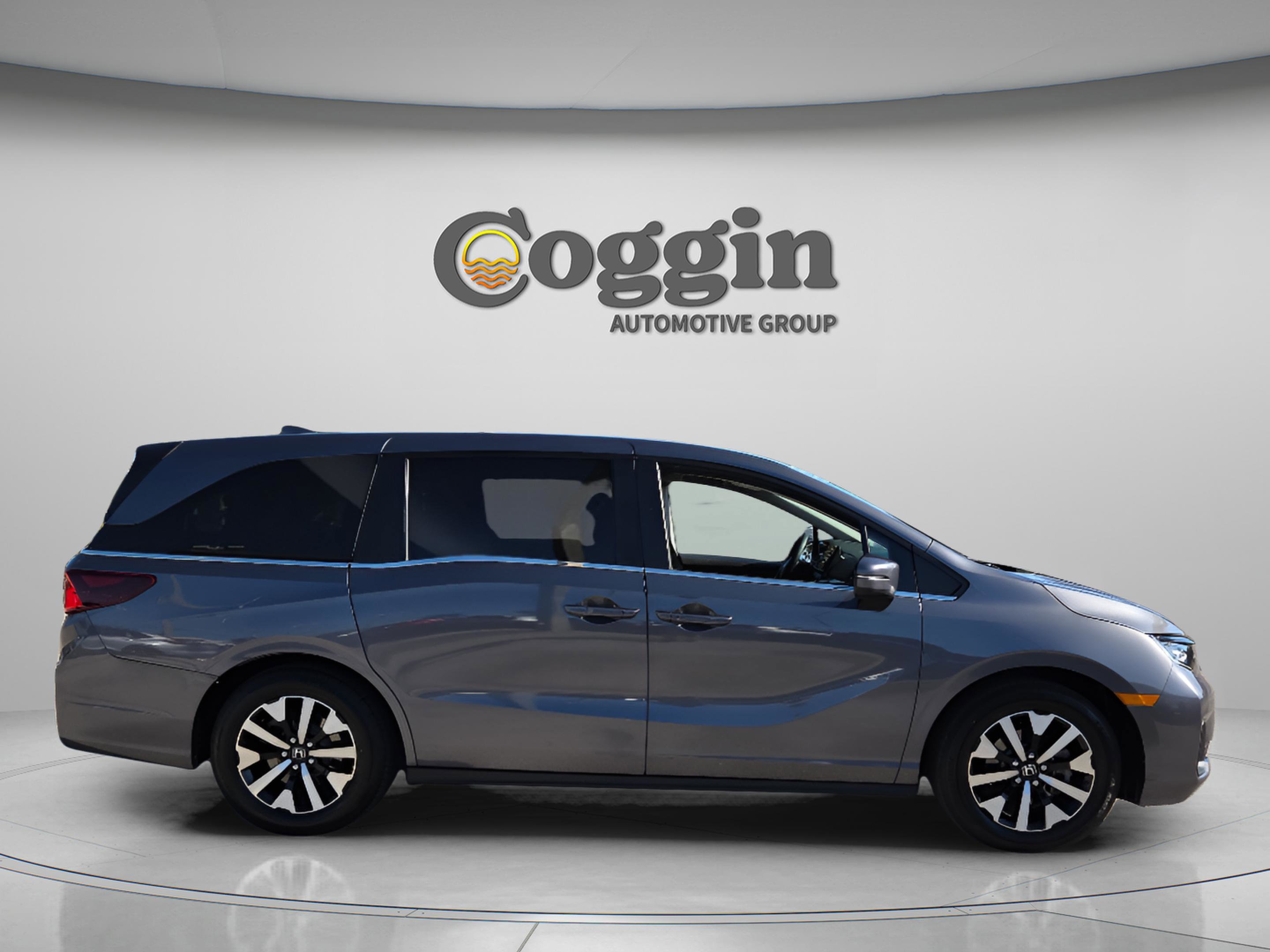 Certified 2025 Honda Odyssey EX-L image 7