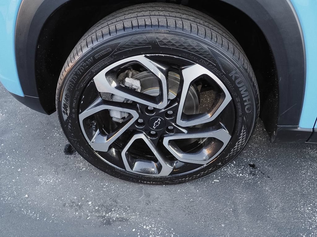 Certified 2024 Chevrolet Trax RS FWD image 35