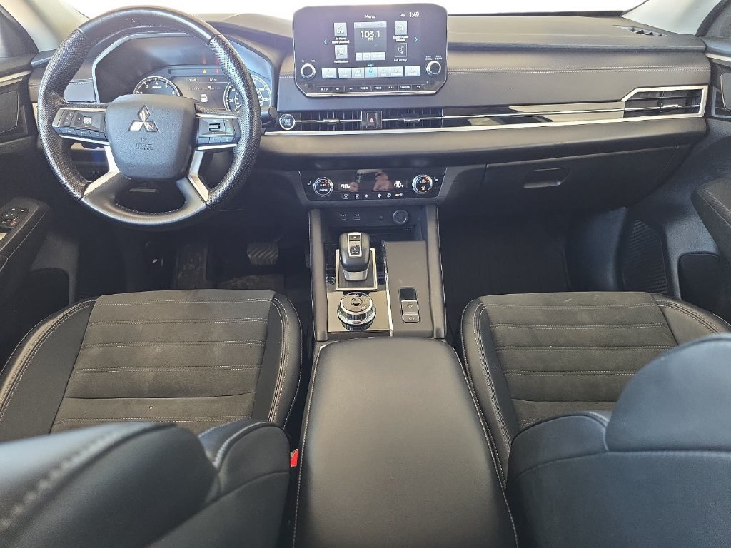 Used 2024 Mitsubishi Outlander SE FWD image 11