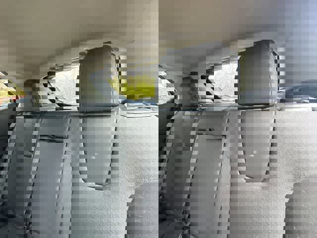 Used 2023 Buick Encore GX Select image 17