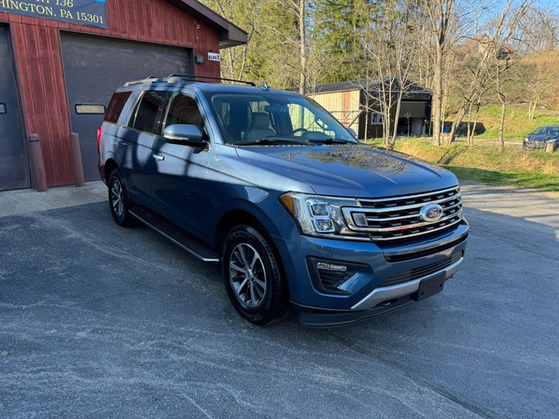 Used 2018 Ford Expedition XLT w/ Equipment Group 202A image 3