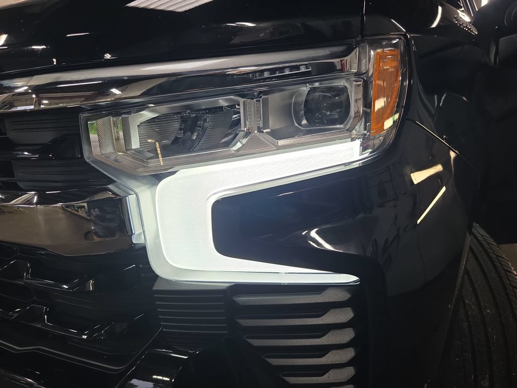 Used 2024 Chevrolet Silverado 1500 LT AWD/4WD image 30