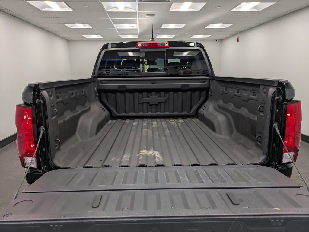 Used 2023 Chevrolet Colorado LT w/ LT Convenience Package II AWD/4WD image 25