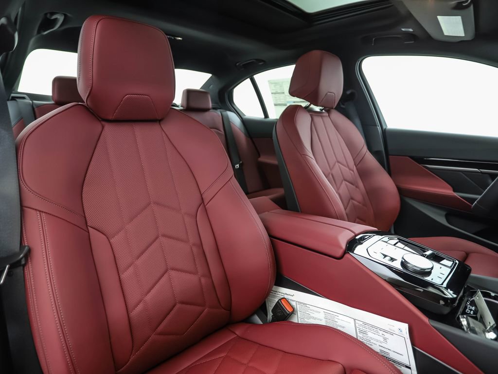 New 2026 BMW 530i xDrive w/ M Sport Package image 33