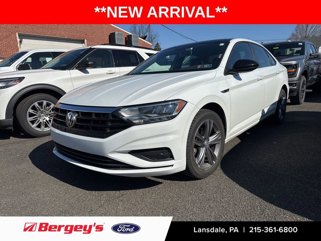 Used 2019 Volkswagen Jetta R-Line image 1