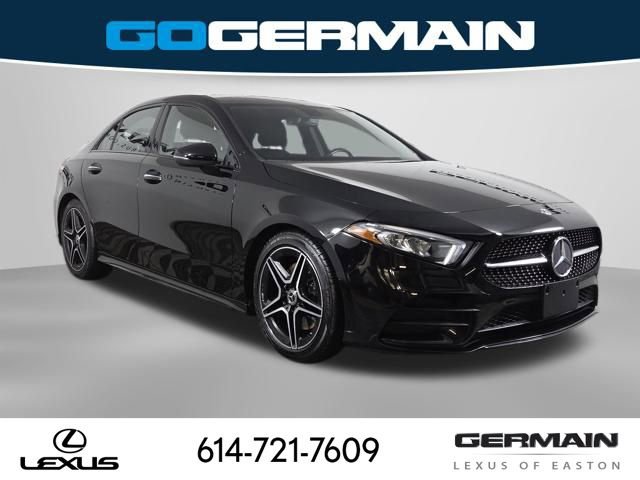 Used 2019 Mercedes-Benz A 220 4MATIC w/ AMG Line image 5