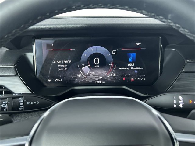 Used 2025 GMC Acadia Elevation image 11