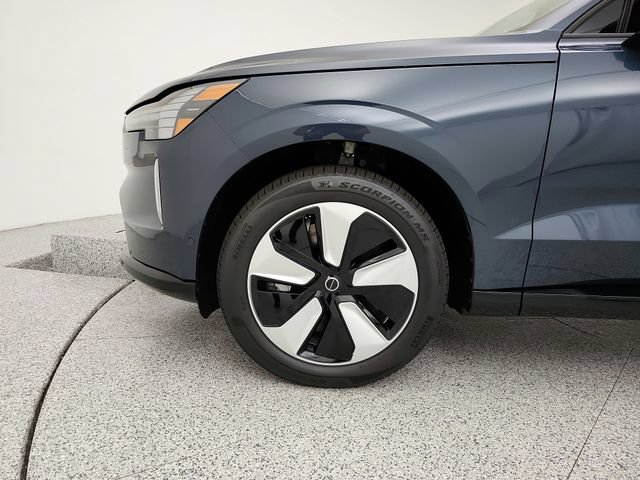 New 2026 Volvo XC90 T8 Plus w/ Protection Package Premier AWD/4WD image 36